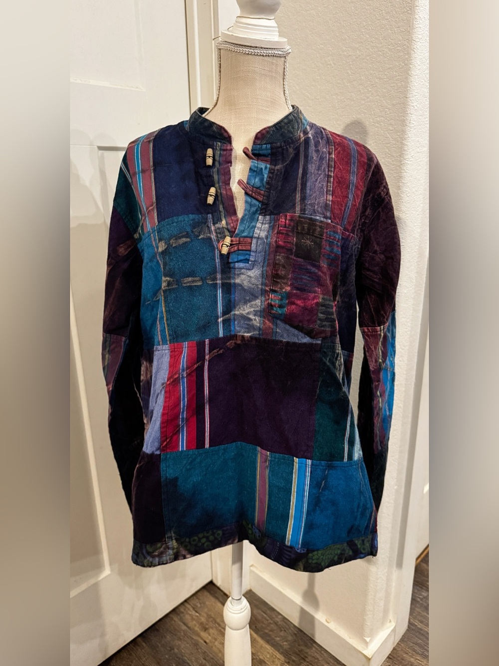 Earthbound Trading Co Patchwork Baja Hoodie Pullover Shirt Unisex Medium M